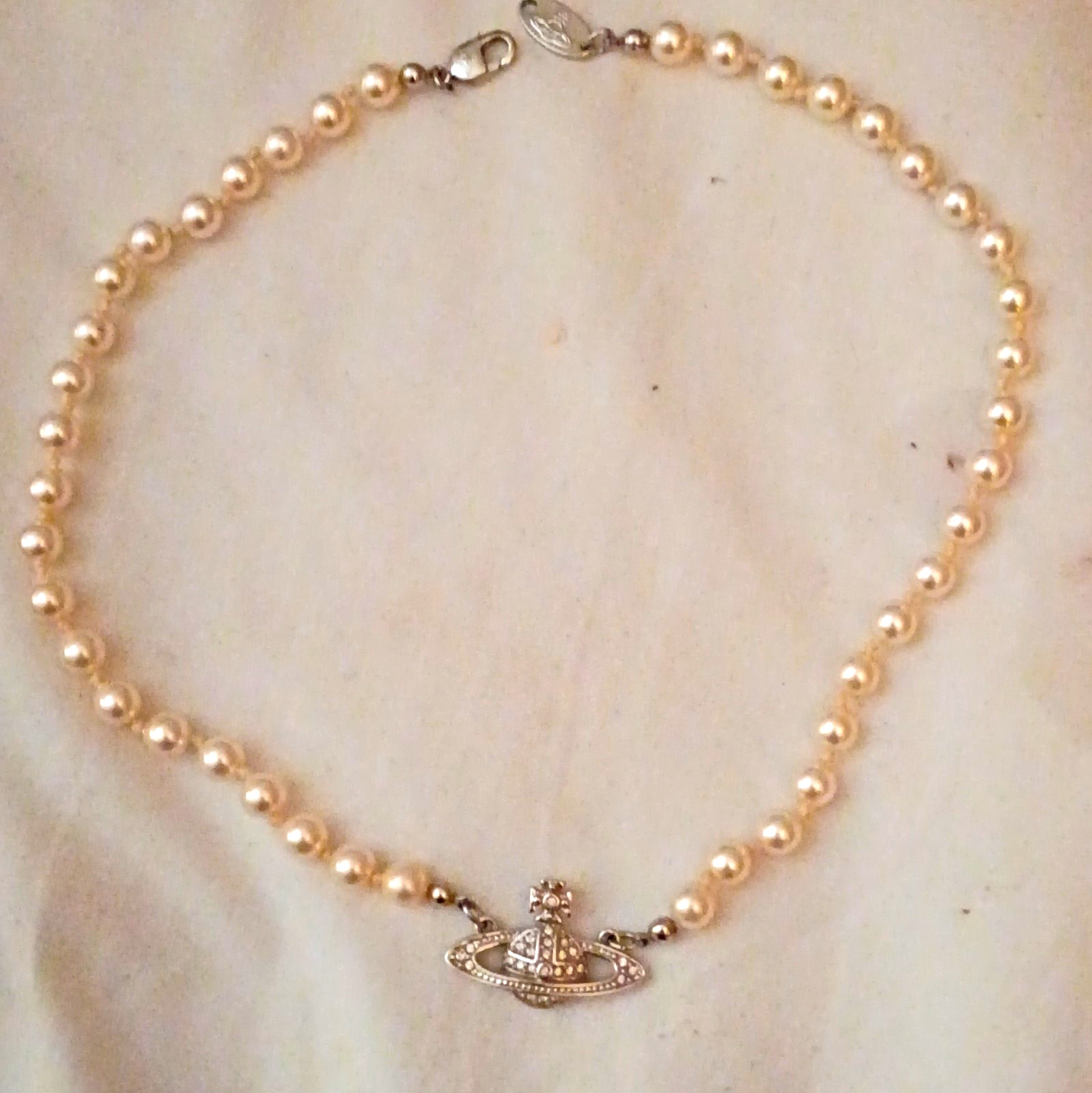 Vivienne Westwood Signed Cream Pearl Beaded Orb Charm Pendant Necklace Silver
