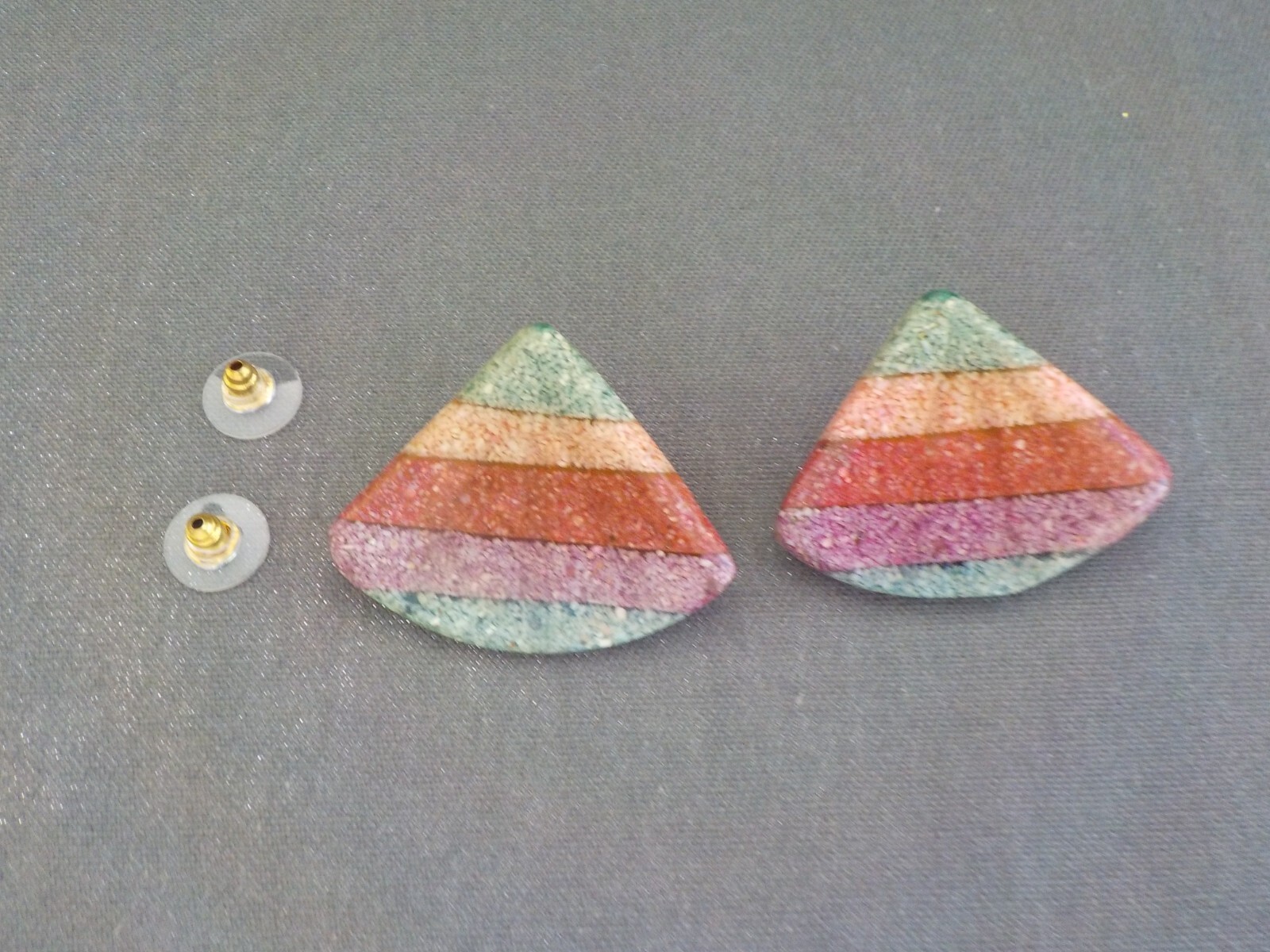 Triangle Necklace & Pierced Earrings Plastic Metal Green Purple Dark Red Blue
