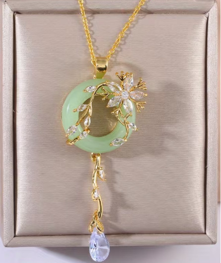 Green Necklace adorned with Rhinestones For special occasions.