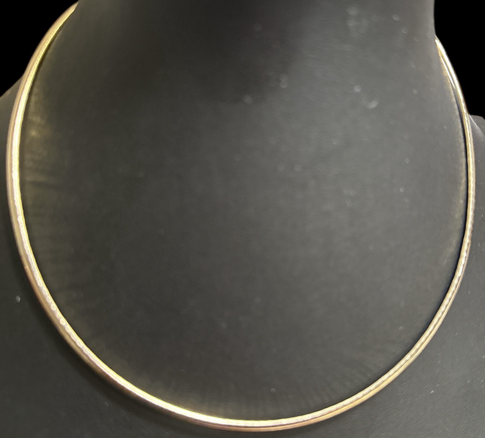 Gold tone Omega chain necklace 18″ EUC