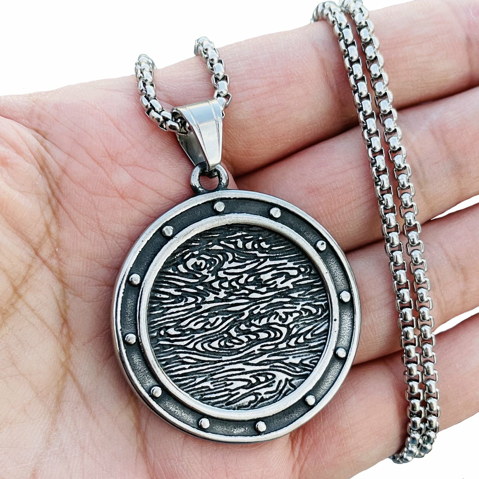 MENDEL Norse Viking Compass Vegvisir Rune Pendant Necklace Sigil Stainless Steel