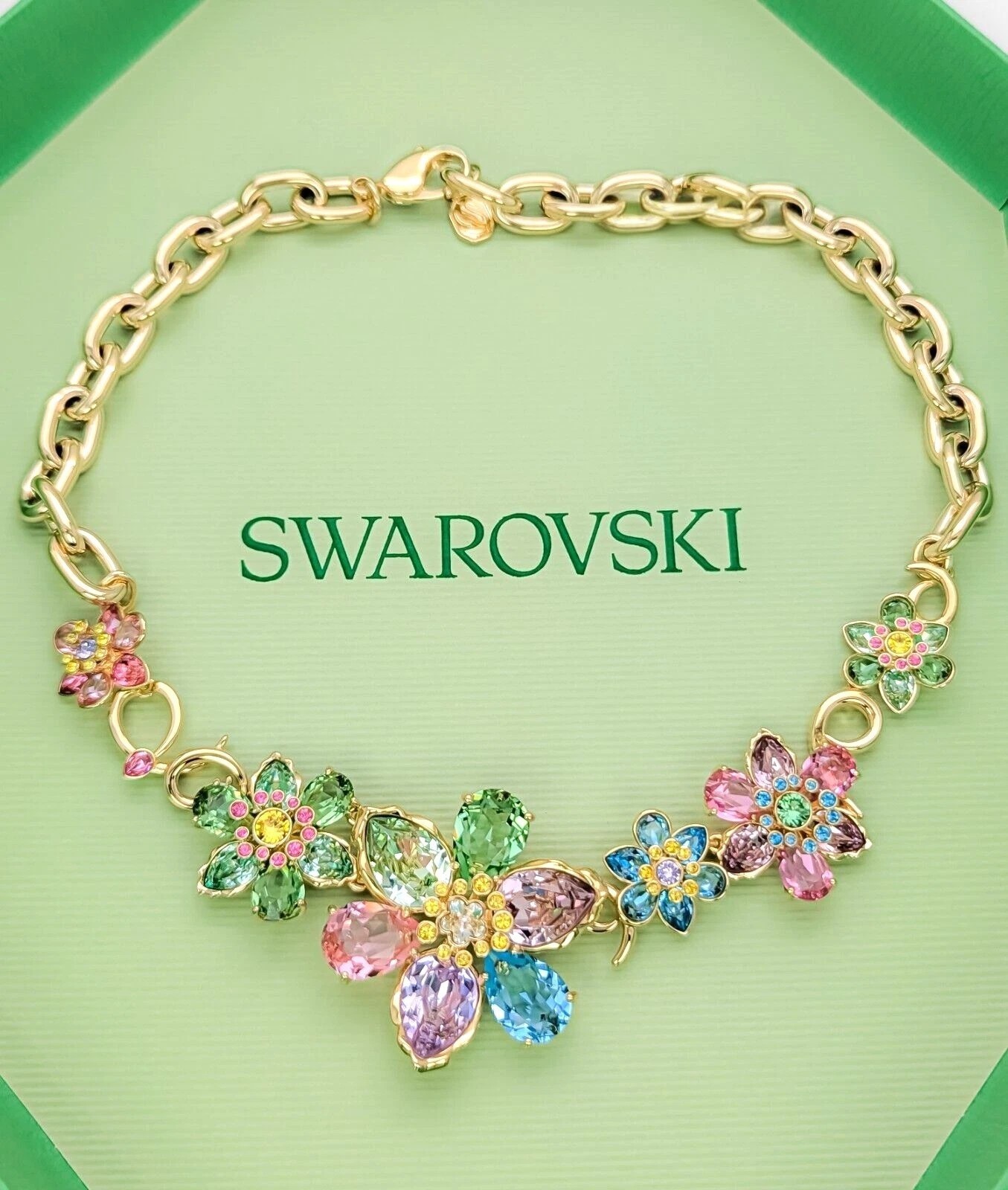 Swarovski Idyllia Necklace, Mixed Cuts, Flower, Multicolored, Gold-Tone Plated