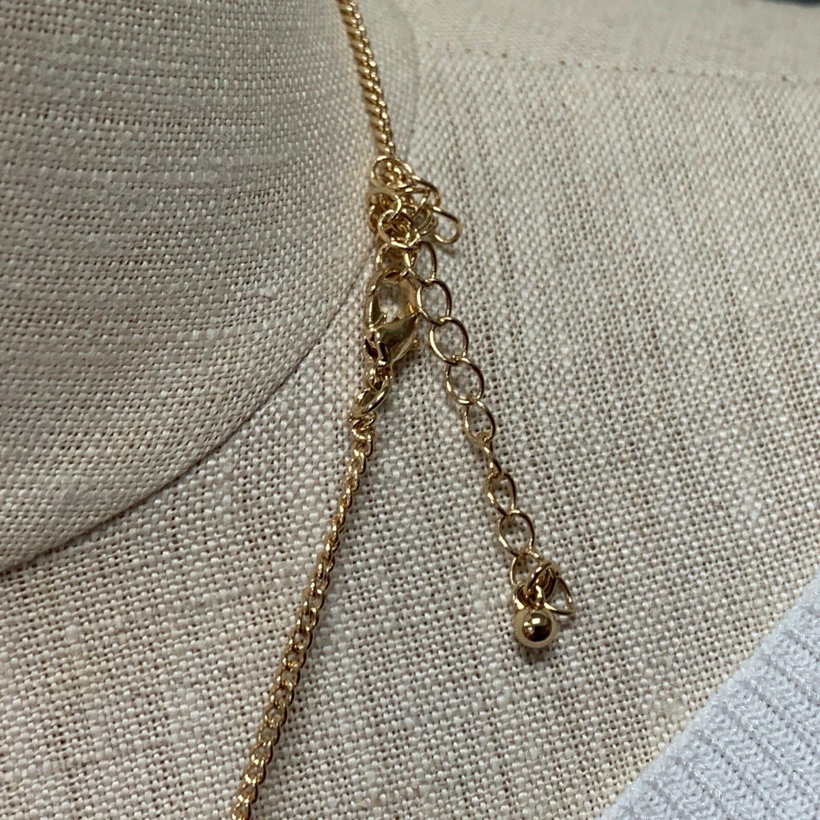 Women’s Necklace Black Red Gold-tone Multicolor NWOT