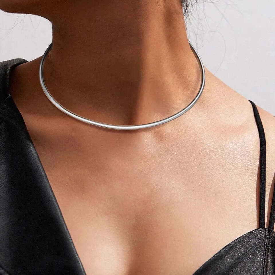 ZARD Solid Flat Choker Slider Open Collar in Silver Plating
