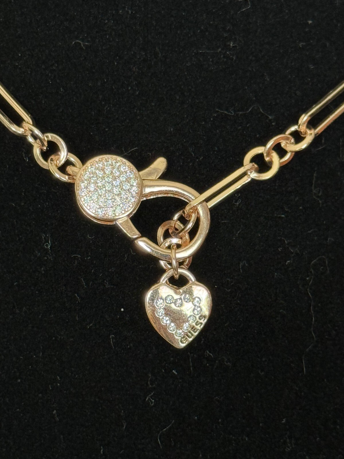 GUESS Gold Tone Toggle Necklace Rhinestone Heart Charm 18-20″ NWT