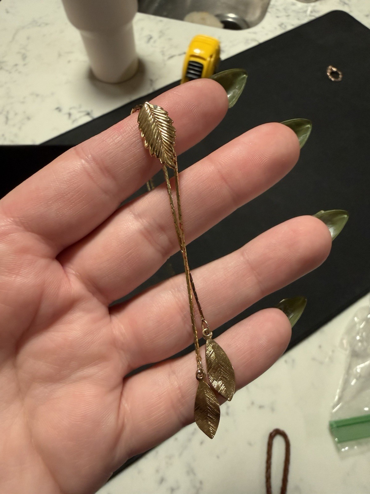 Gold Tone Metal Feather Leaf Bolo Tie Necklace