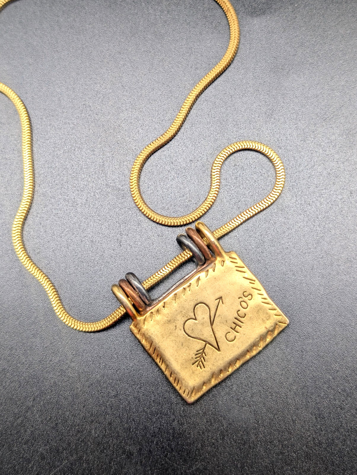 CHICO’S Mixed Metals “Generations of Love” Snake Chain Necklace Pendant