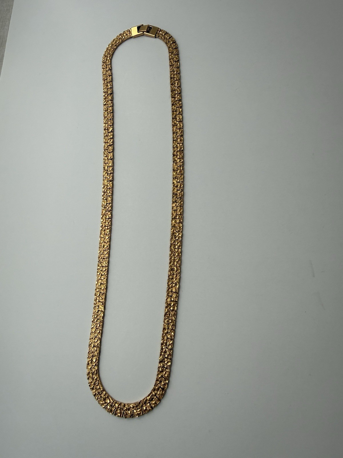 Vintage Gold Tone Textured Nugget Link Chain Necklace Fold Over Clasp Unsigned