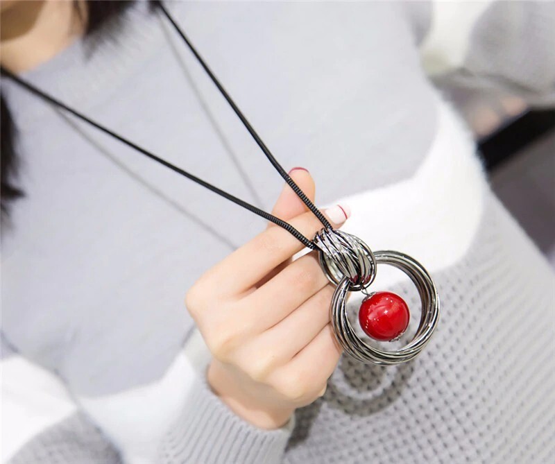Red Simulated Pearl Ball Circles Pendant Black Long Chain Maxi