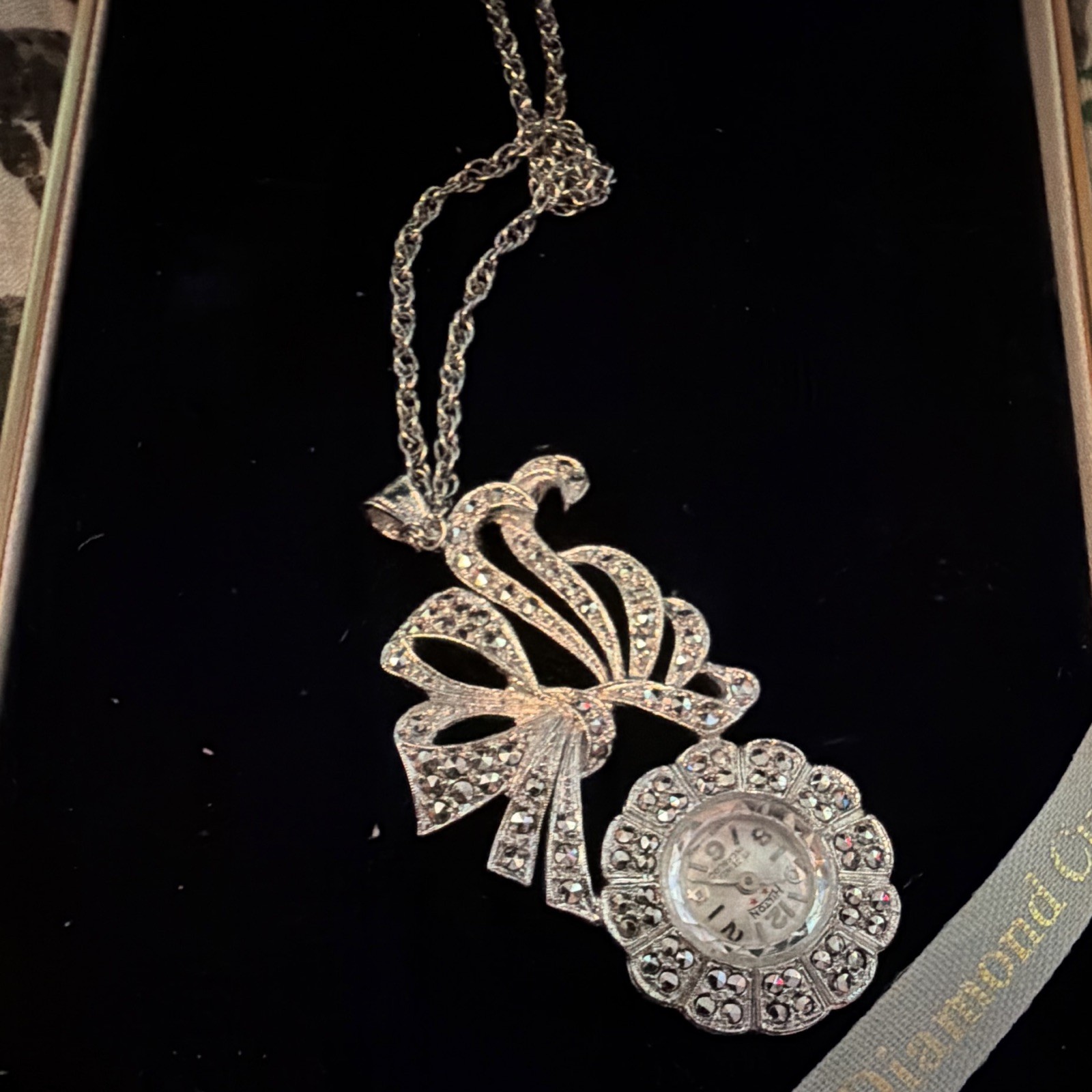 Hilton Swiss 17 Jewel Rope Chain Pendant Necklace Silver Tone Round Crystal