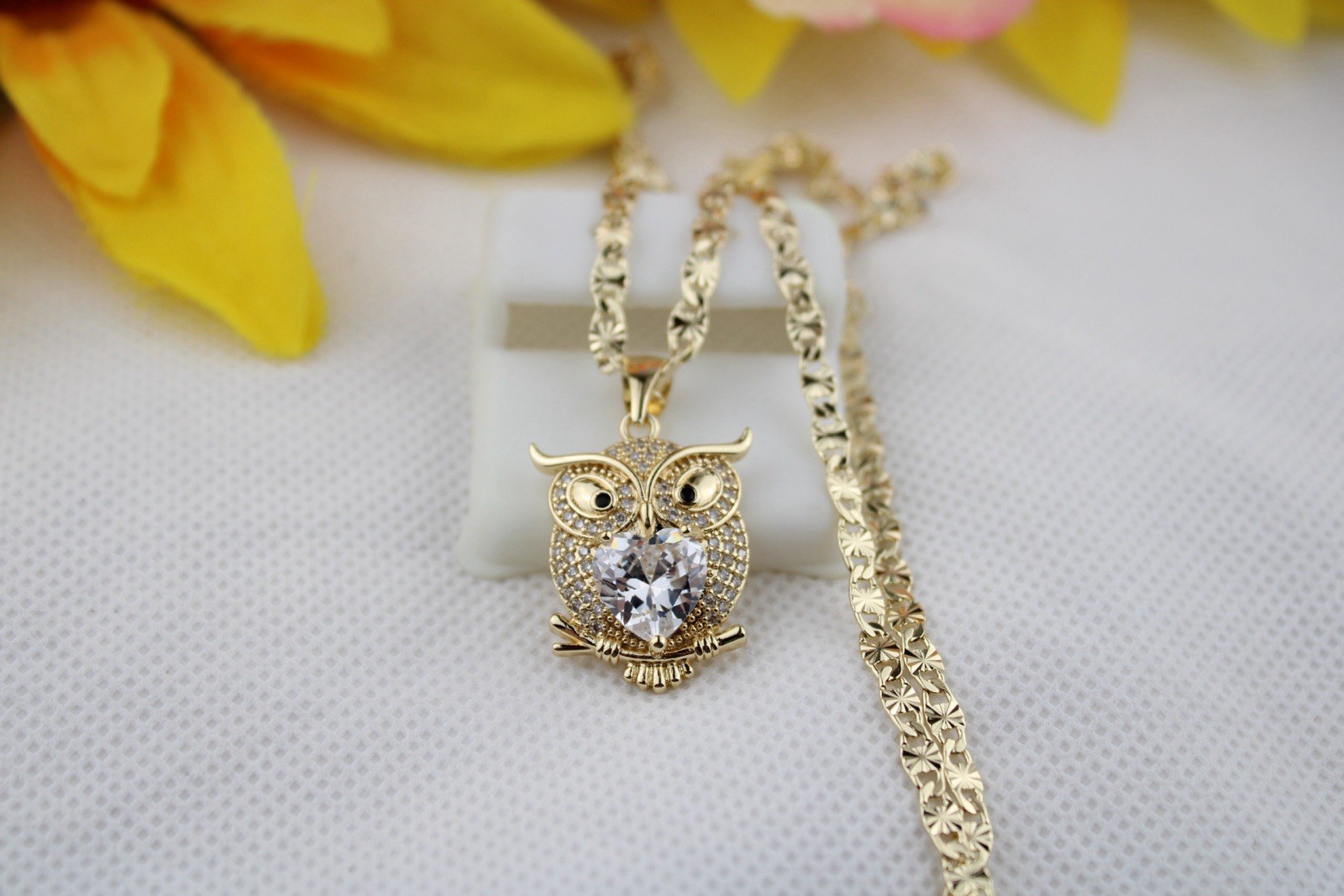 14k Gold plated Chain With Pendant 24” / Cadena En Oro Laminado Alta Calidad