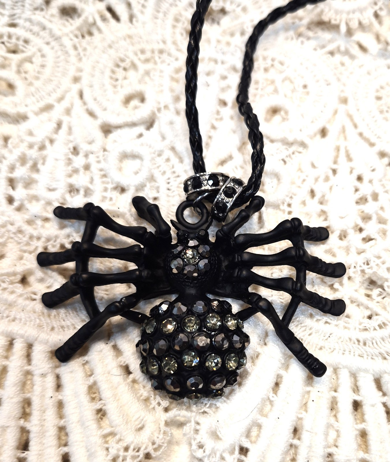 Large Black Rhinestone Spider Pendant Necklace Halloween Costume Jewelry