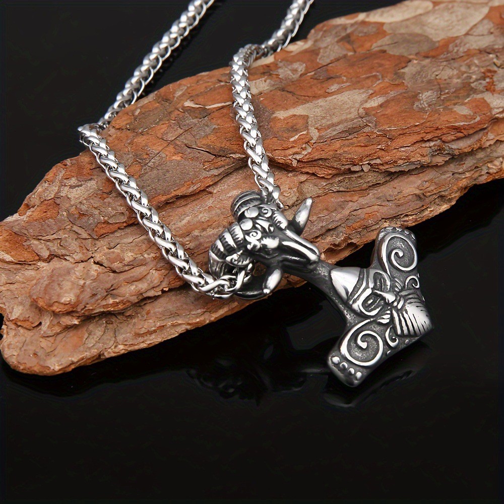 Zinc Alloy Animal Relief Vintage Pendant Necklace Men’s Personalized Accessories