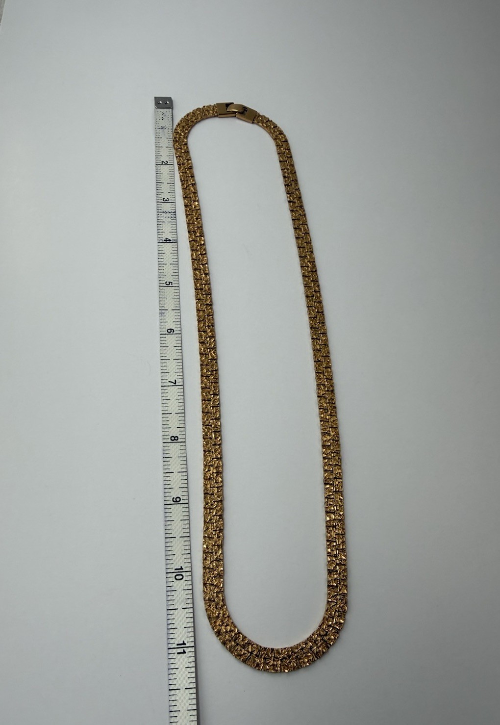 Vintage Gold Tone Textured Nugget Link Chain Necklace Fold Over Clasp Unsigned