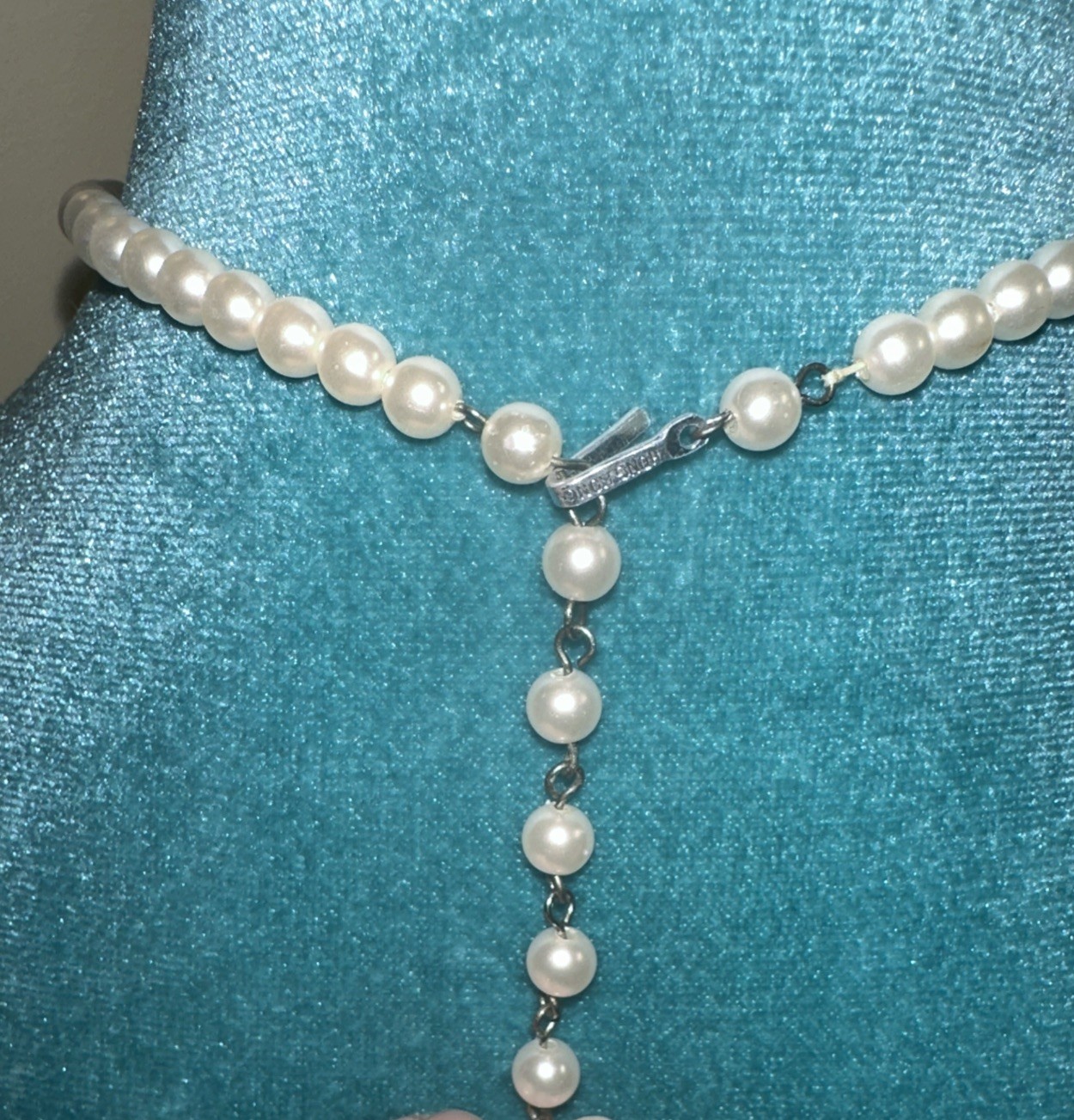 Vintage Faux White Pearl Necktie Necklace Adjustable Hook Clasp Choker Beauty