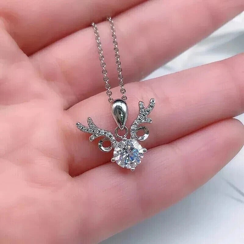 Round Cut Simulated Diamond Women’s Stunning Pendant In 14K White Gold Plated