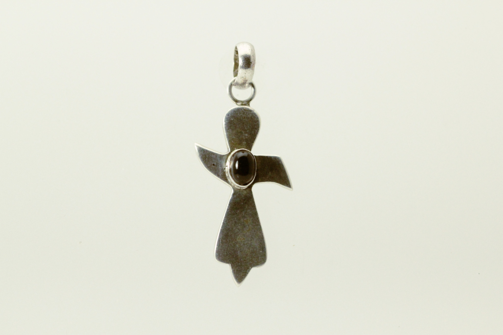 925 Sterling Silver Oval Black Stone Stylized Cross Pendant 9.8 Grams (PEN6213)
