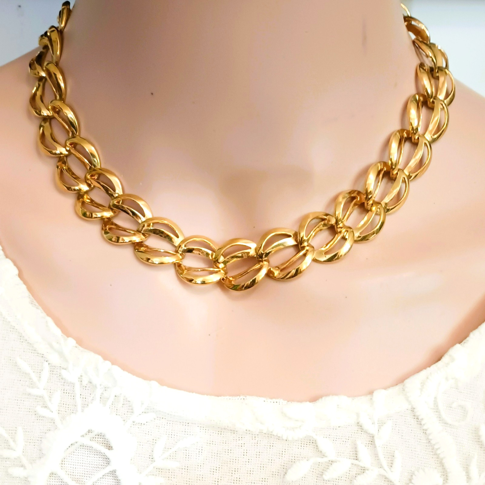 Napier Twist Link Collar Necklace 16″ Vtg Gold Tone Chunky Bib Women’s Jewelry