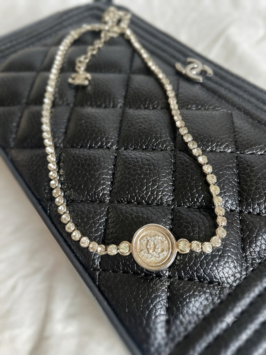 CHANEL Vintage CC Logo Crystal Rhinestone Chain Necklace Gold Tone Necklace Auth