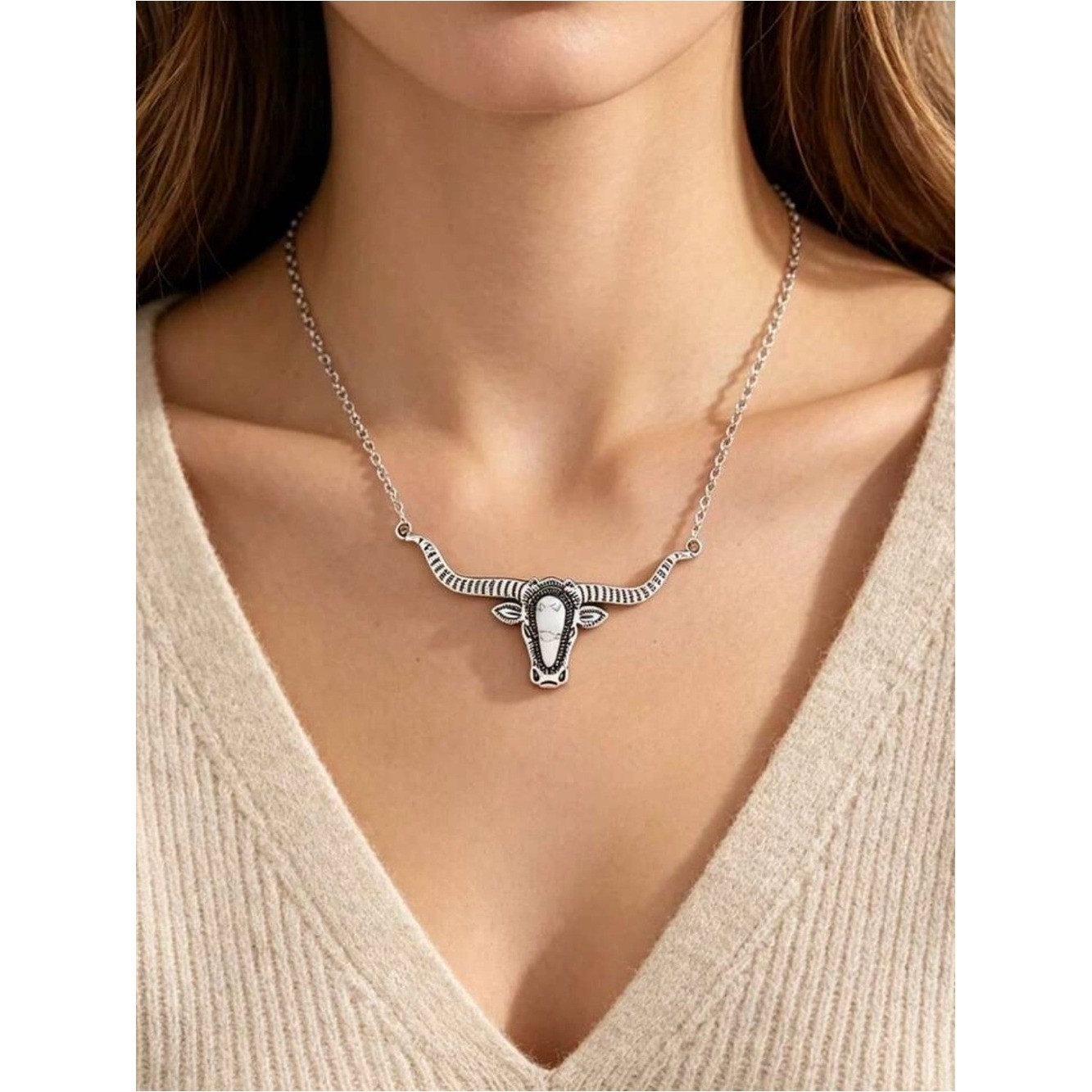 Bull head with long horn zinc alloy Turquoise Decor Necklace