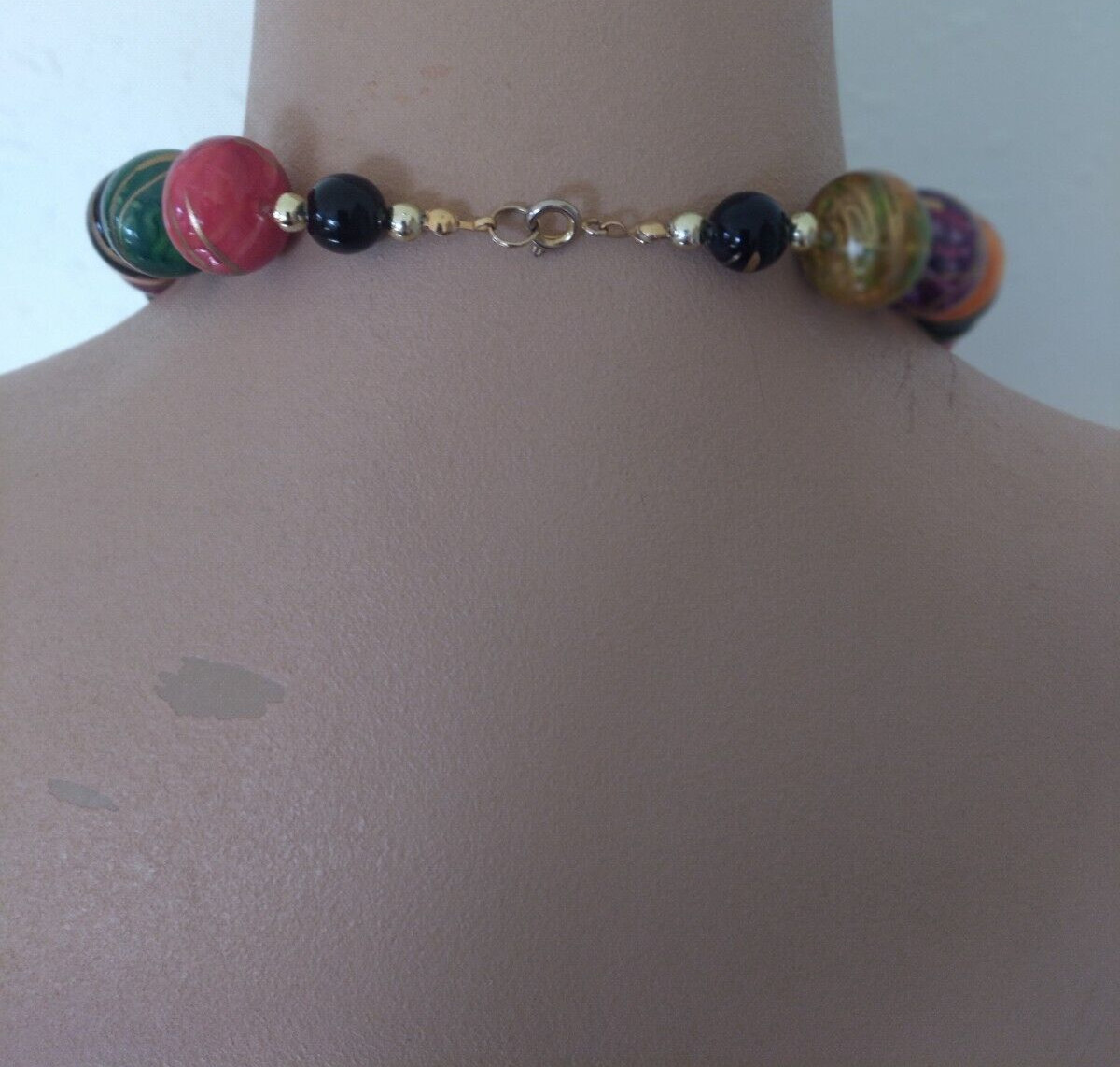 Women’s Fashion Colorful Necklace Large Acrylic Beads 28.5″ Long Beautiful EUC