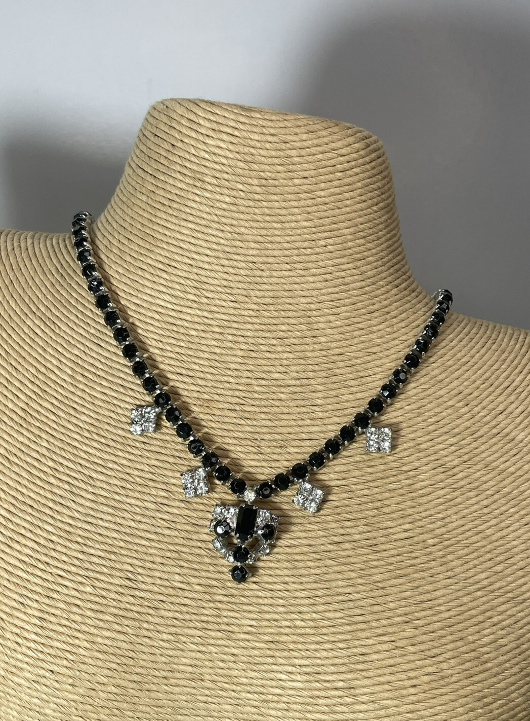 Vtg Estate 1940s Jet Black & Clear Faceted Rhinestones Fold Over Clasp Necklace