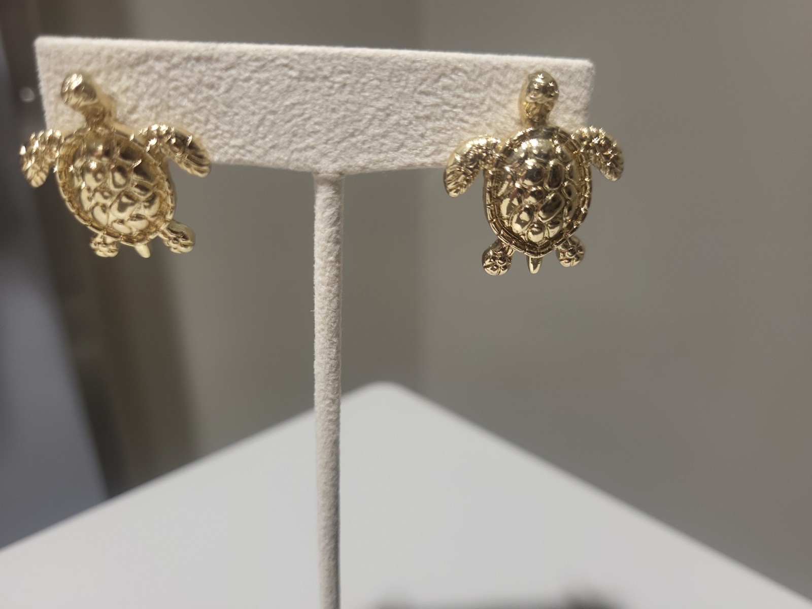Gold Tone Turtle Stud Earrings 2.5cm